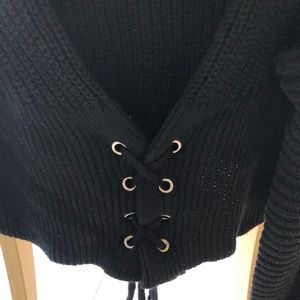 Renvy Cropped black chunky sweater. Size: L